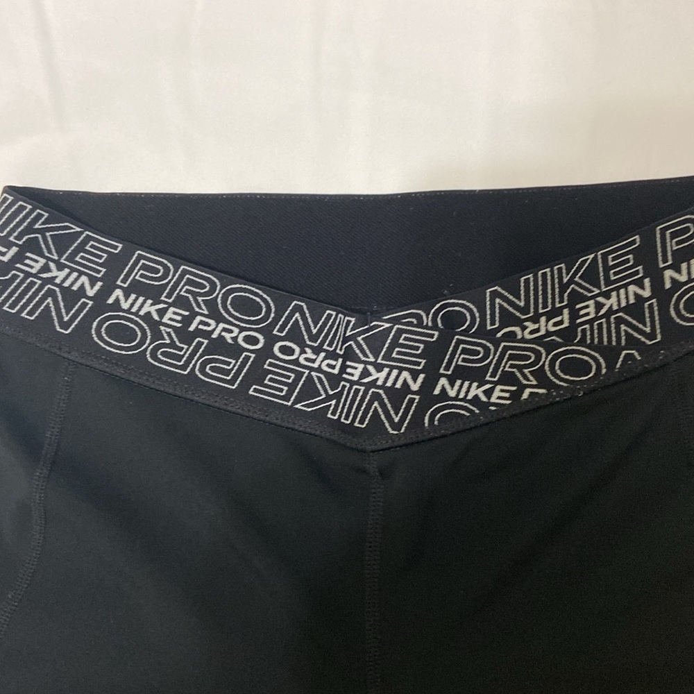 NIKE PRO DRI-FIT WOMEN’S BLACK LEGGINGS. MEDIUM. - Picture 5 of 14